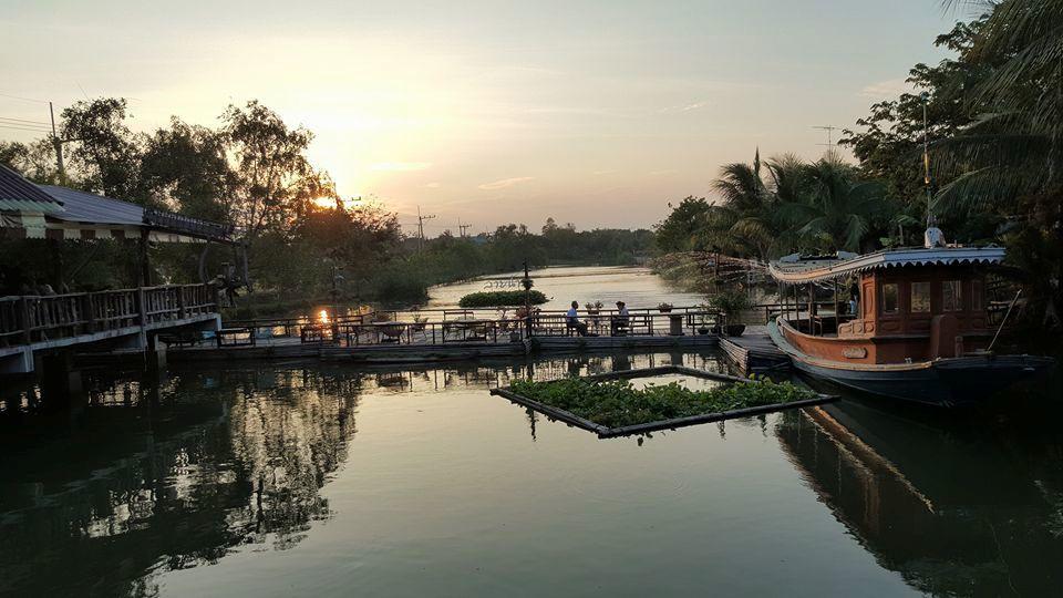 Country Lake View Hotel Suphan Buri Exterior photo